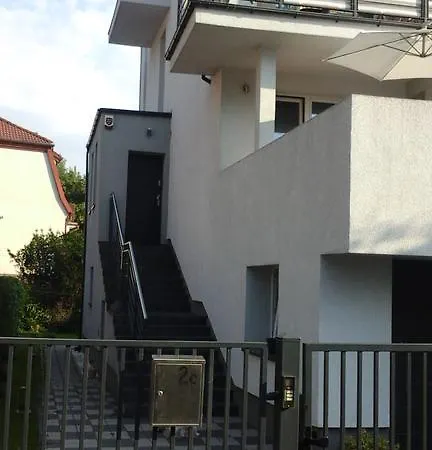 Orlowo Loft شقة غدينيا